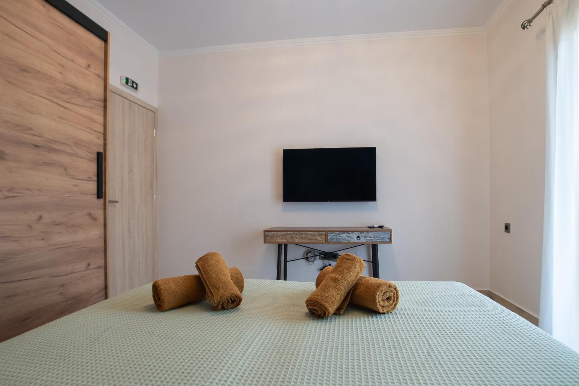 Elegance Suites 플라타리아 외부 사진